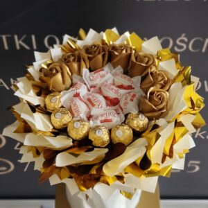 Słodki Bukiet na Podstawie z Ferrero Rocher i Raffaello