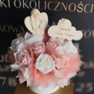 Flower Box z róż mydlanych aniołek gipsowy Chrzest Święty