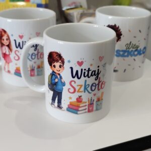 Kubek „Witaj Szkoło” – wyjątkowy prezent dla chłopca pasowanie pierwszoklasista